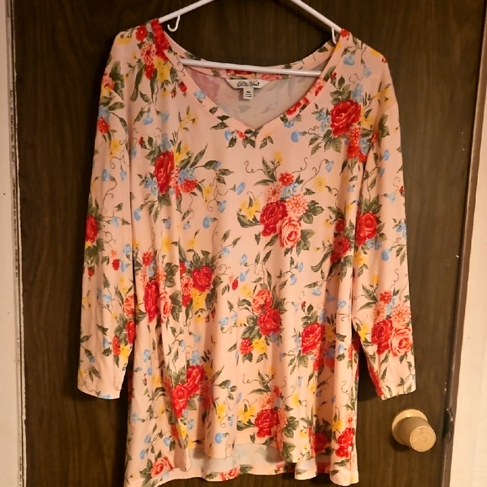 NWOT Pioneer Woman Top - Picture 1 of 3